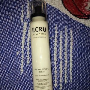 ECRU new york silk nourishing spray